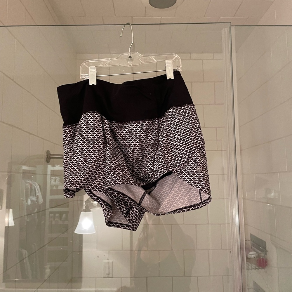 Vintage lululemon speed ups. Size 6 high rise